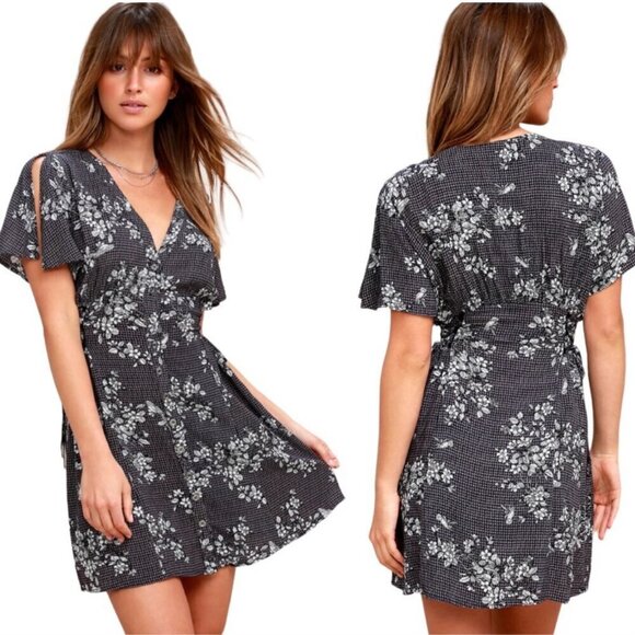 Lulu's Completely Captivating Navy Blue Floral Button Front Skater Dress XS - Picture 1 of 16